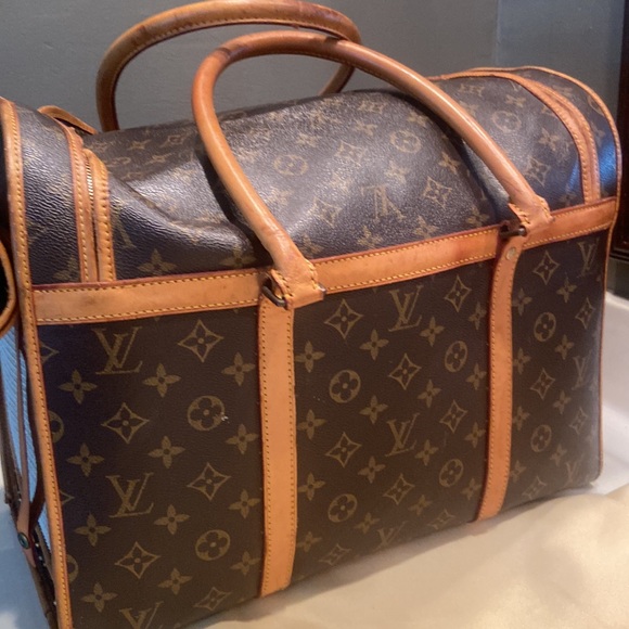 Vintage L V  Dog Carrier - Picture 2 of 12